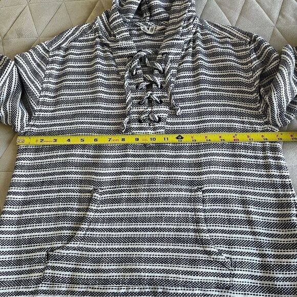 Roxy Women's Navy Blue and White Striped Woven Pullover Poncho Hoodie Size Small - Picture 11 of 16